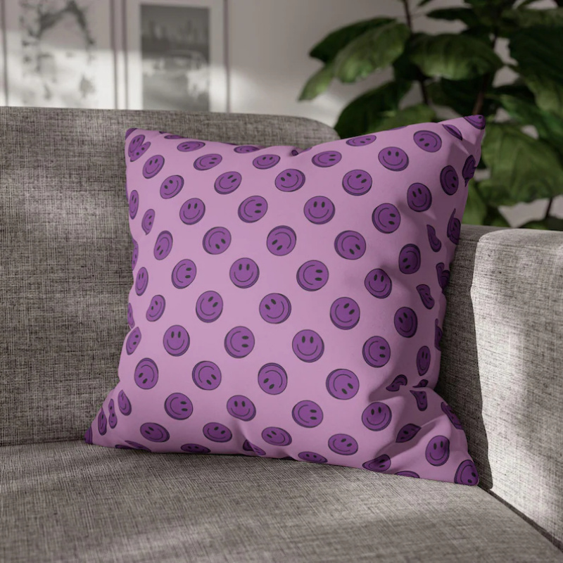 VIKAMA Purple Smile Cushion Co - đánh giá và giá Home Decor Emoji